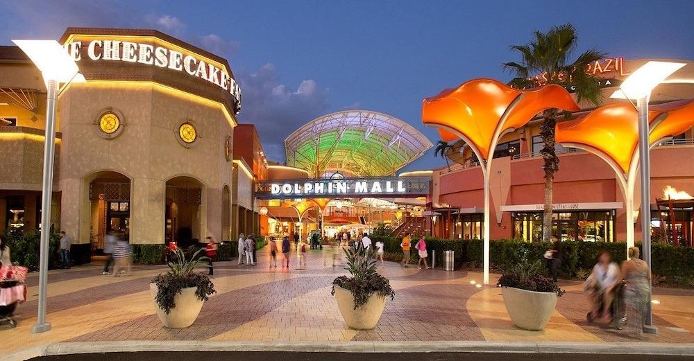 Doubletree By Hilton Miami Doral Hotel Sweetwater Kültér fotó