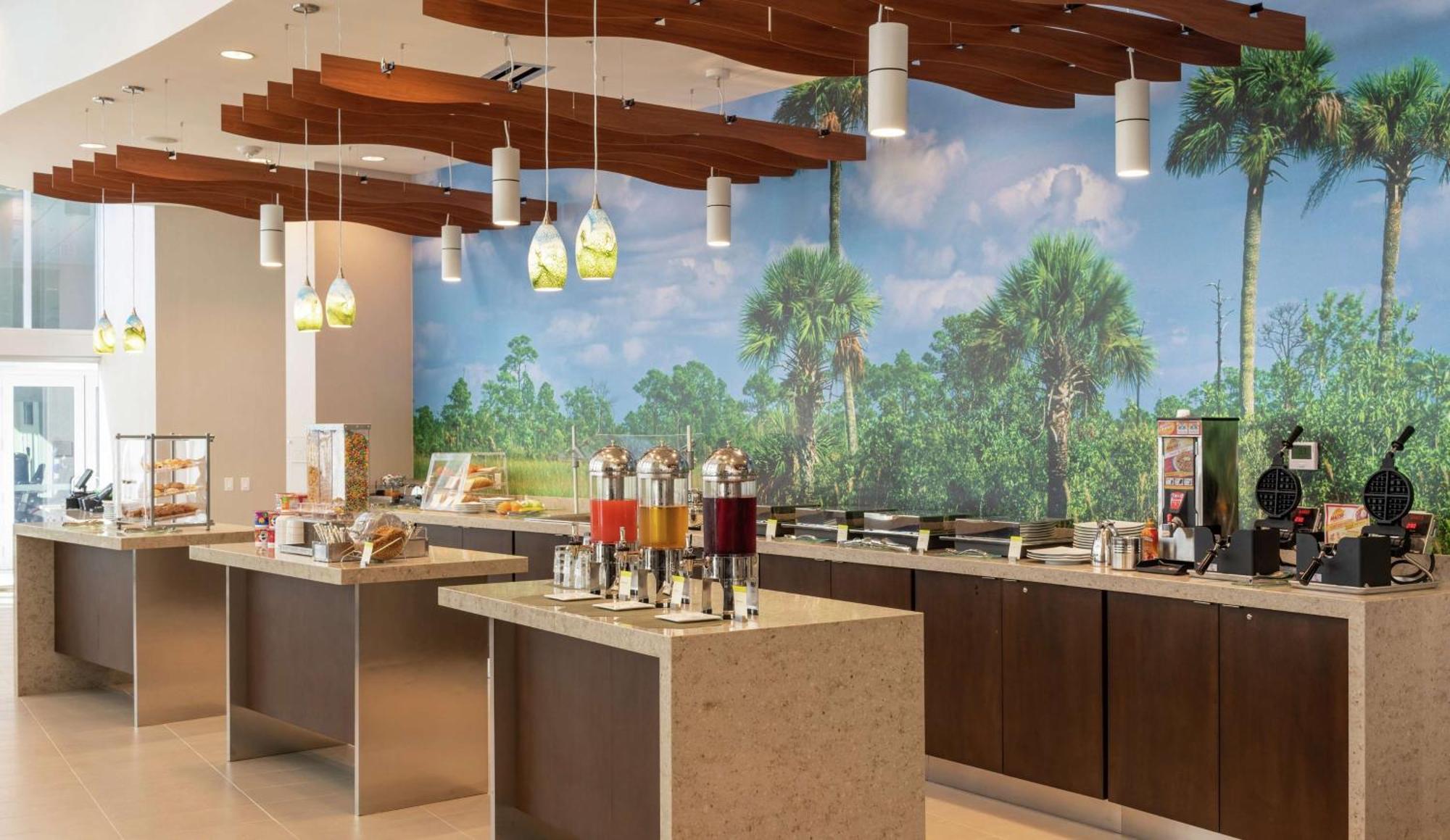 Doubletree By Hilton Miami Doral Hotel Sweetwater Kültér fotó