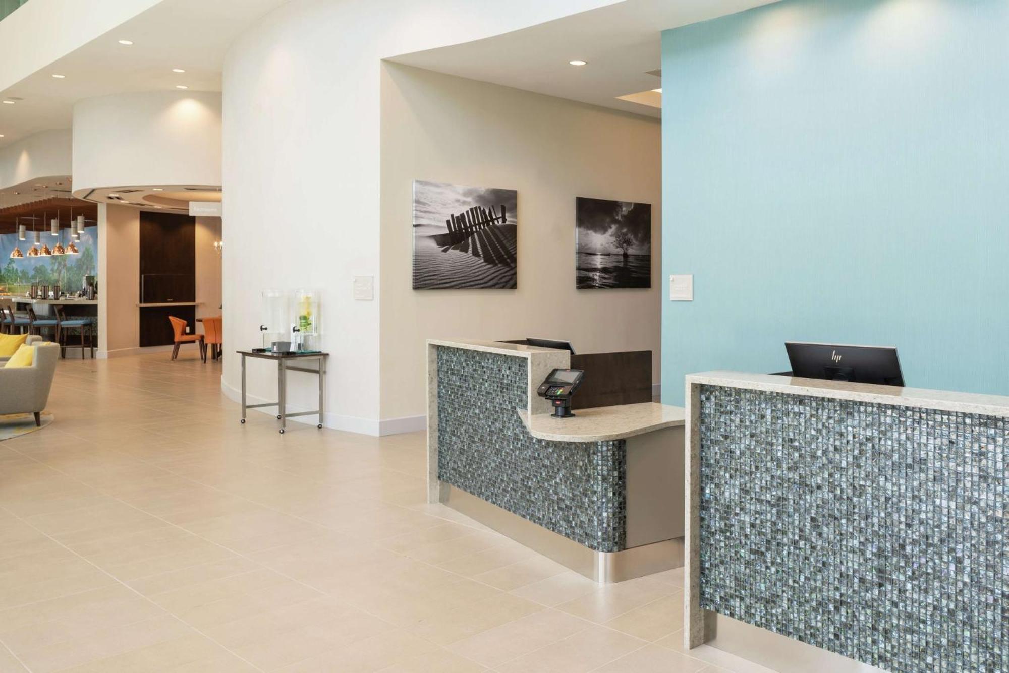 Doubletree By Hilton Miami Doral Hotel Sweetwater Kültér fotó